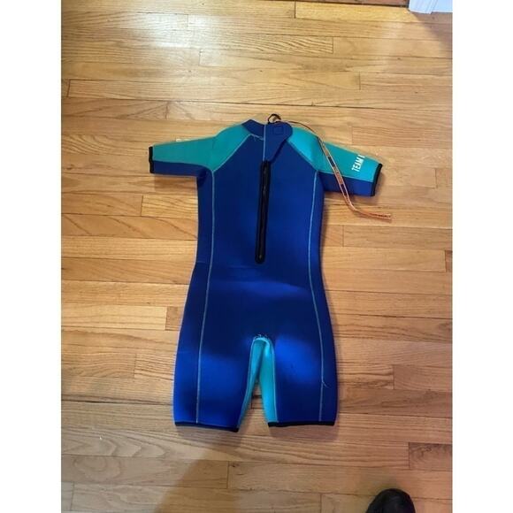 TEAM MAGNUS KIDS “WETSUIT” SIZE 140 MINT
